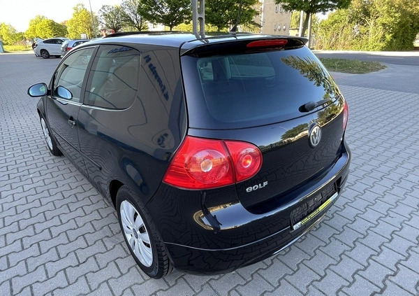 Volkswagen Golf cena 10900 przebieg: 259000, rok produkcji 2007 z Margonin małe 277